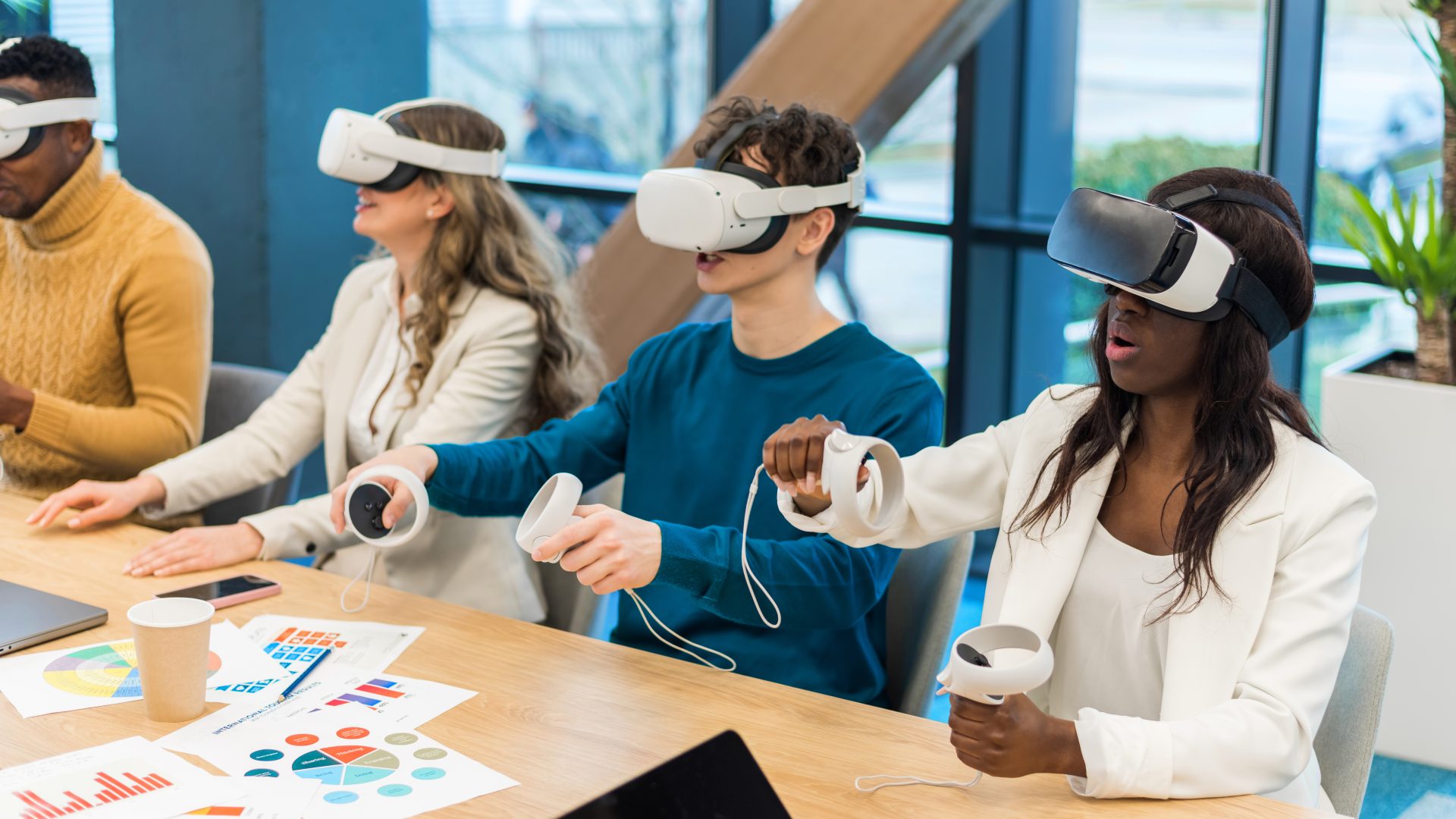 Hiperrealidad Pedagógica Enseñanza Técnica en Entornos de Simulación Ultrarrealista